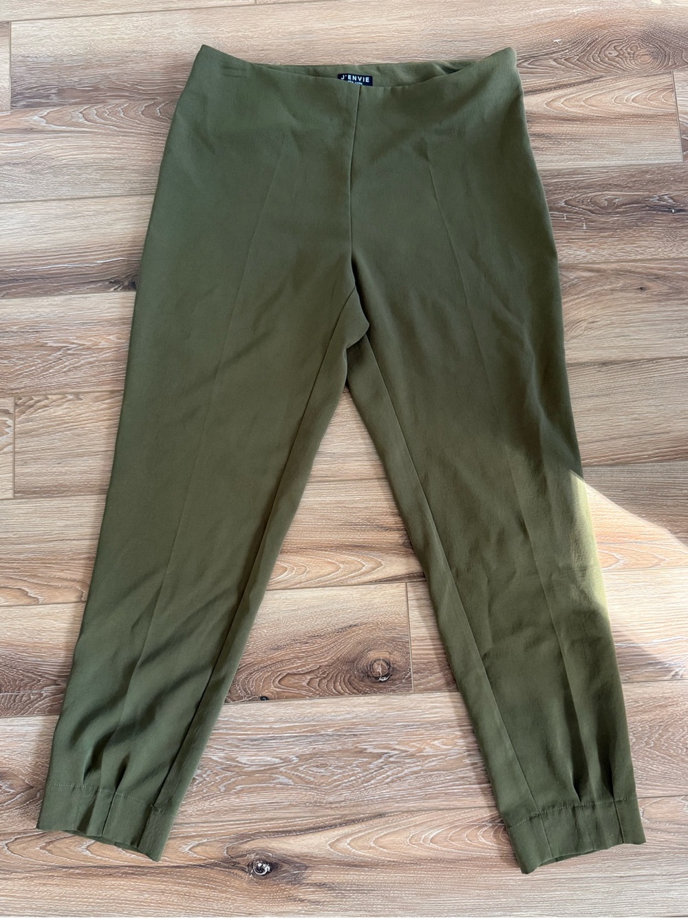 Olive Green Women’s Ankle Tapered Pants
